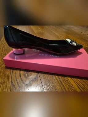 Isaac Mizrahi Black Patent Leather Pointed Toe Flat with Silver Accent